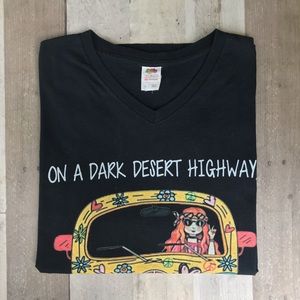 Hippie Chic T-Shirt Black with Graphic Size Lg